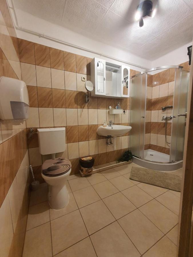 Appartement Family Friendly Gyál Extérieur photo