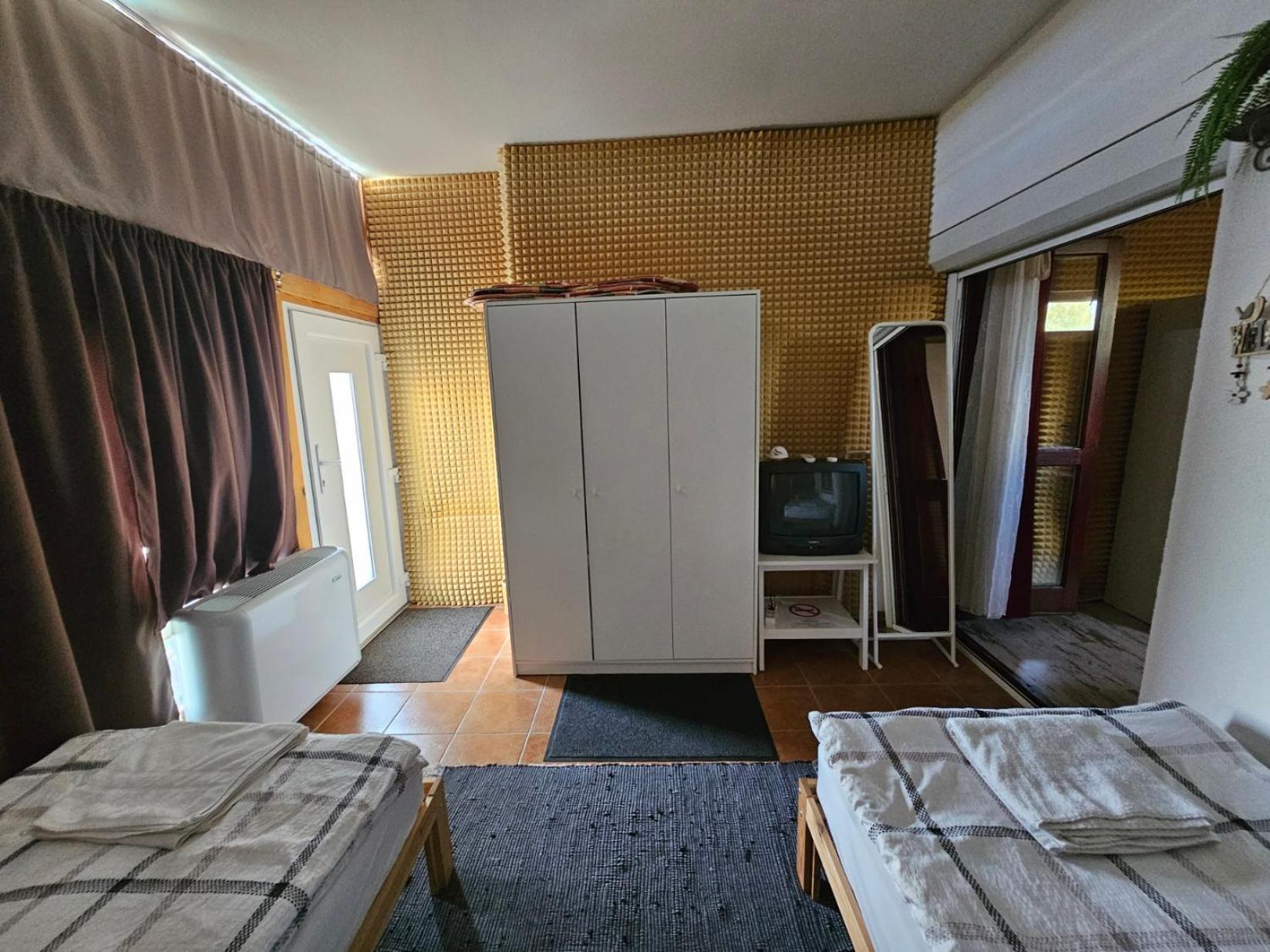 Appartement Family Friendly Gyál Extérieur photo