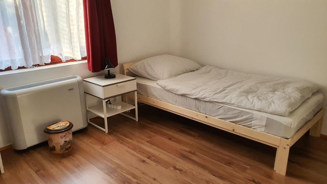 Appartement Family Friendly Gyál Extérieur photo